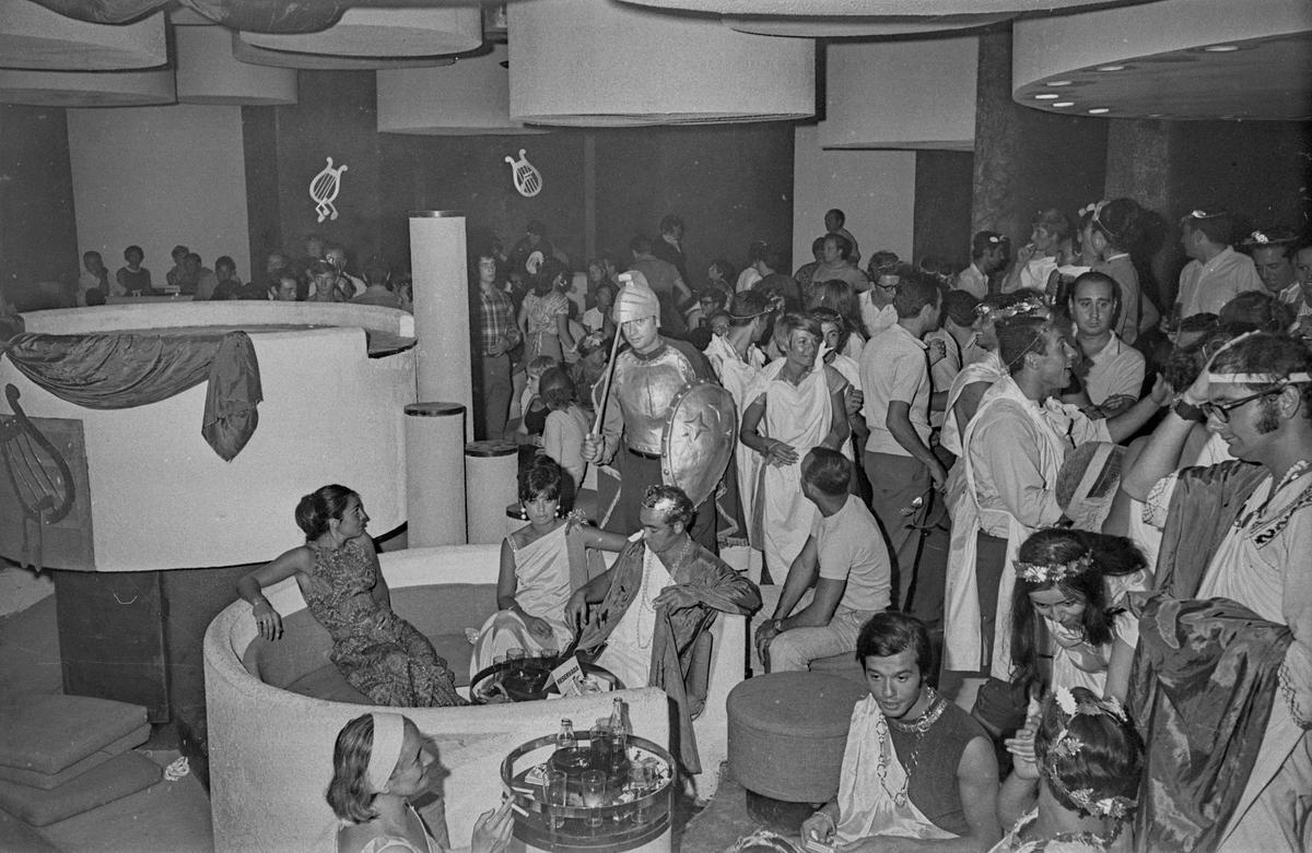 Una de les festes temàtiques que es van celebrar a la discoteca Maddox.