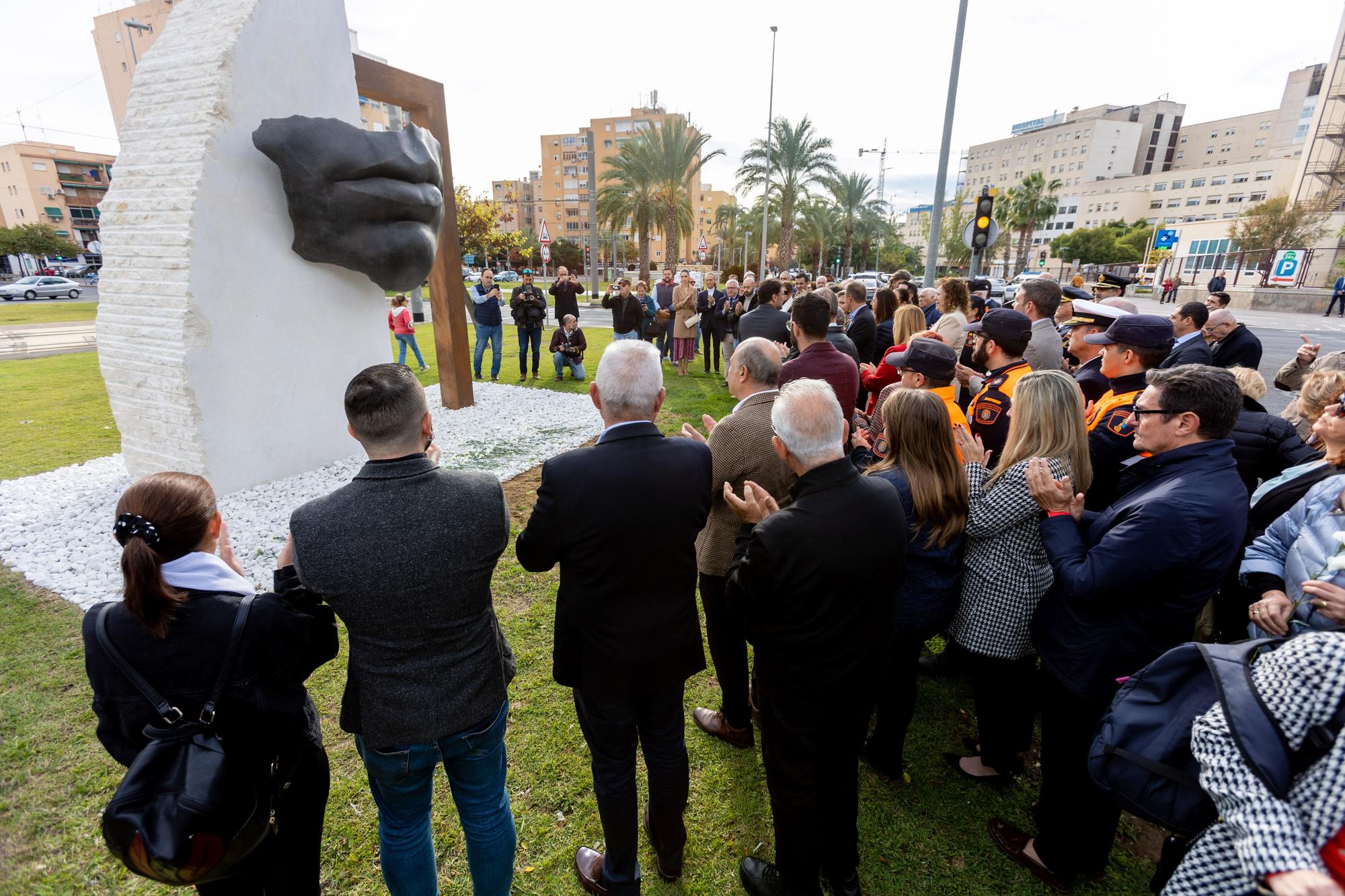 El monumento por las víctimas del covid en Alicante, un recuerdo contra el olvido