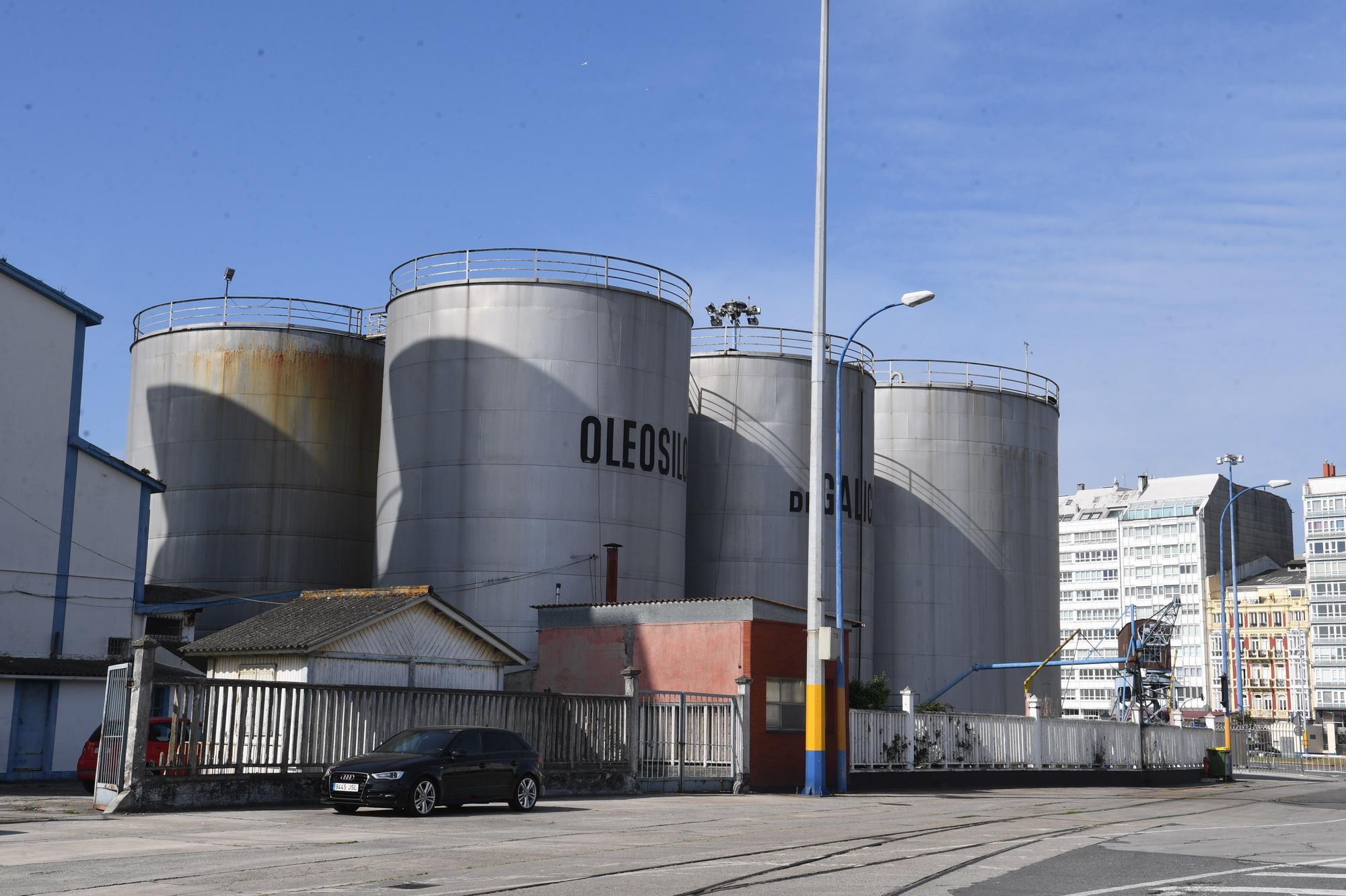 El Puerto de A Coruña demolerá la cantina, los silos y un local para abrir Calvo Sotelo a los peatones