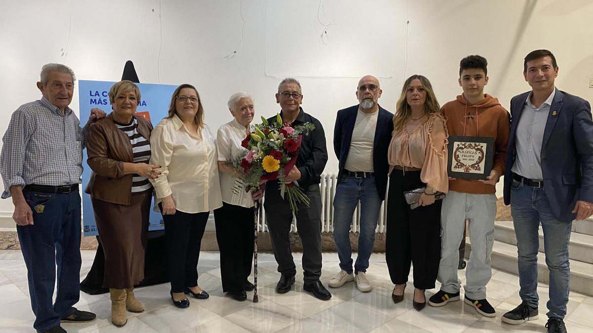 Reconocimiento a dos comercios históricos de Burjassot.