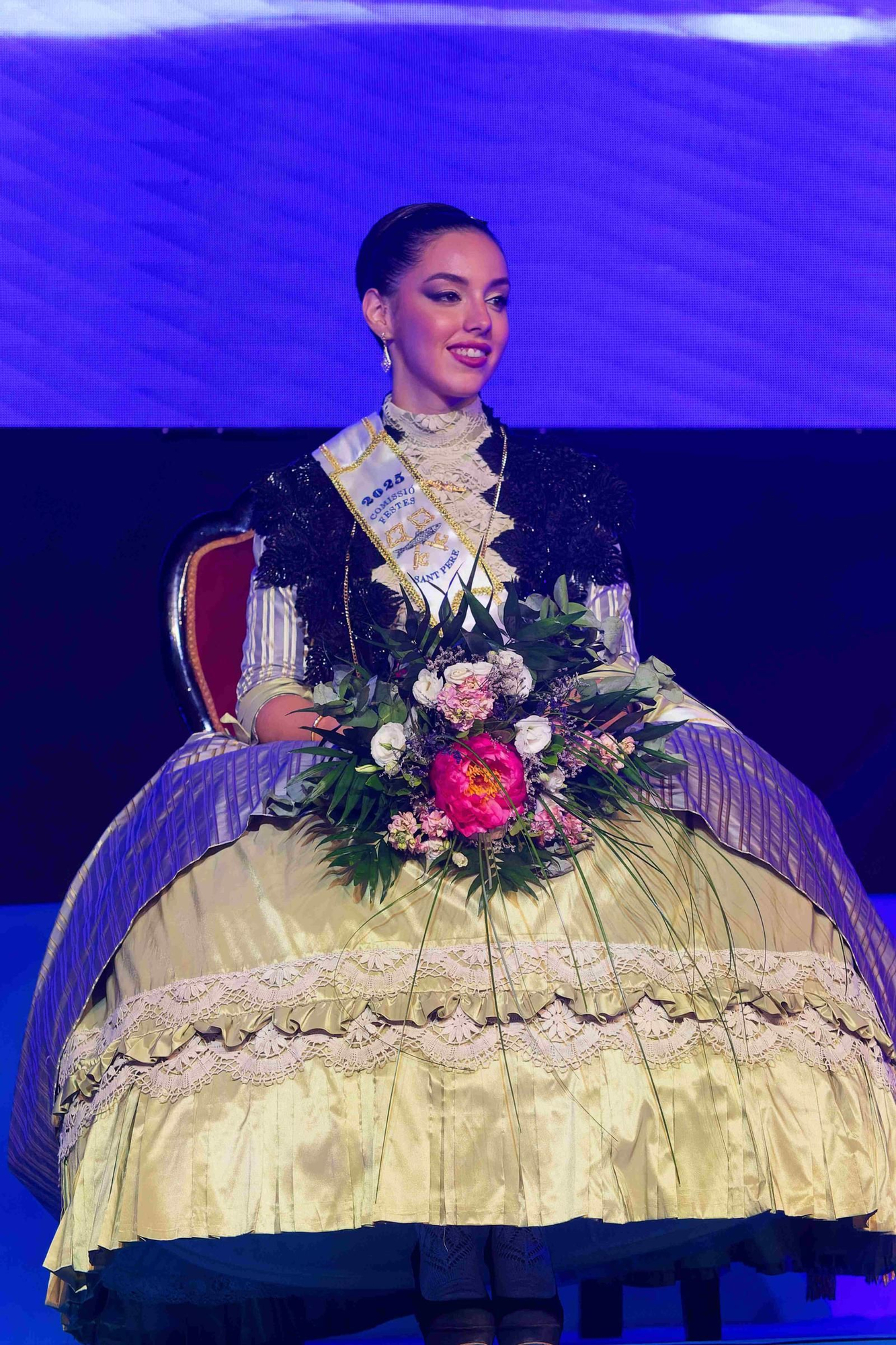 Emotiva presentación de las reinas de las fiestas de Sant Pere 2025