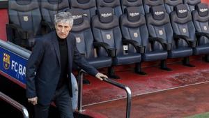 Quique Setién, en el Camp nou, en su presentación, como entrenador del Barça.