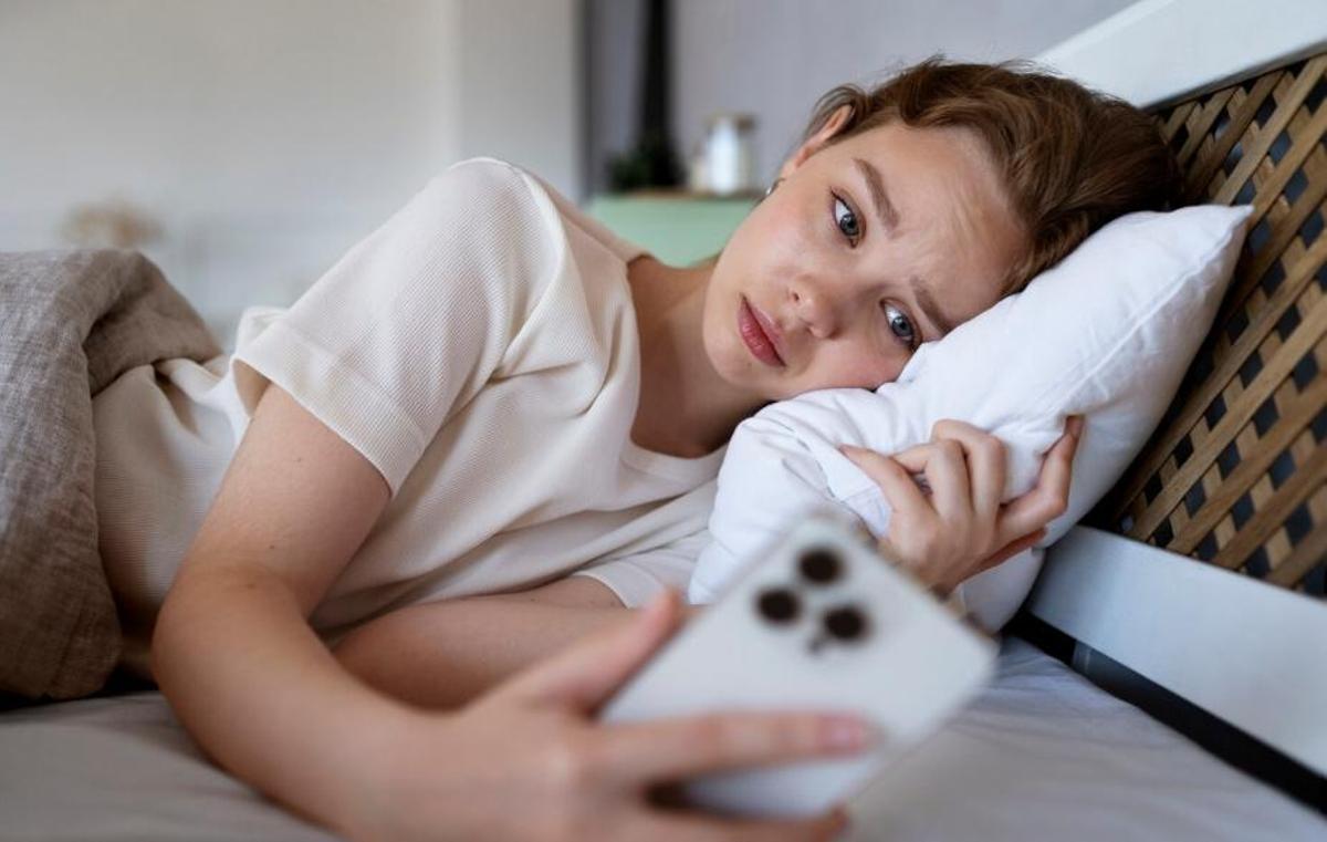 Les pantalles no ajuden a dormir
