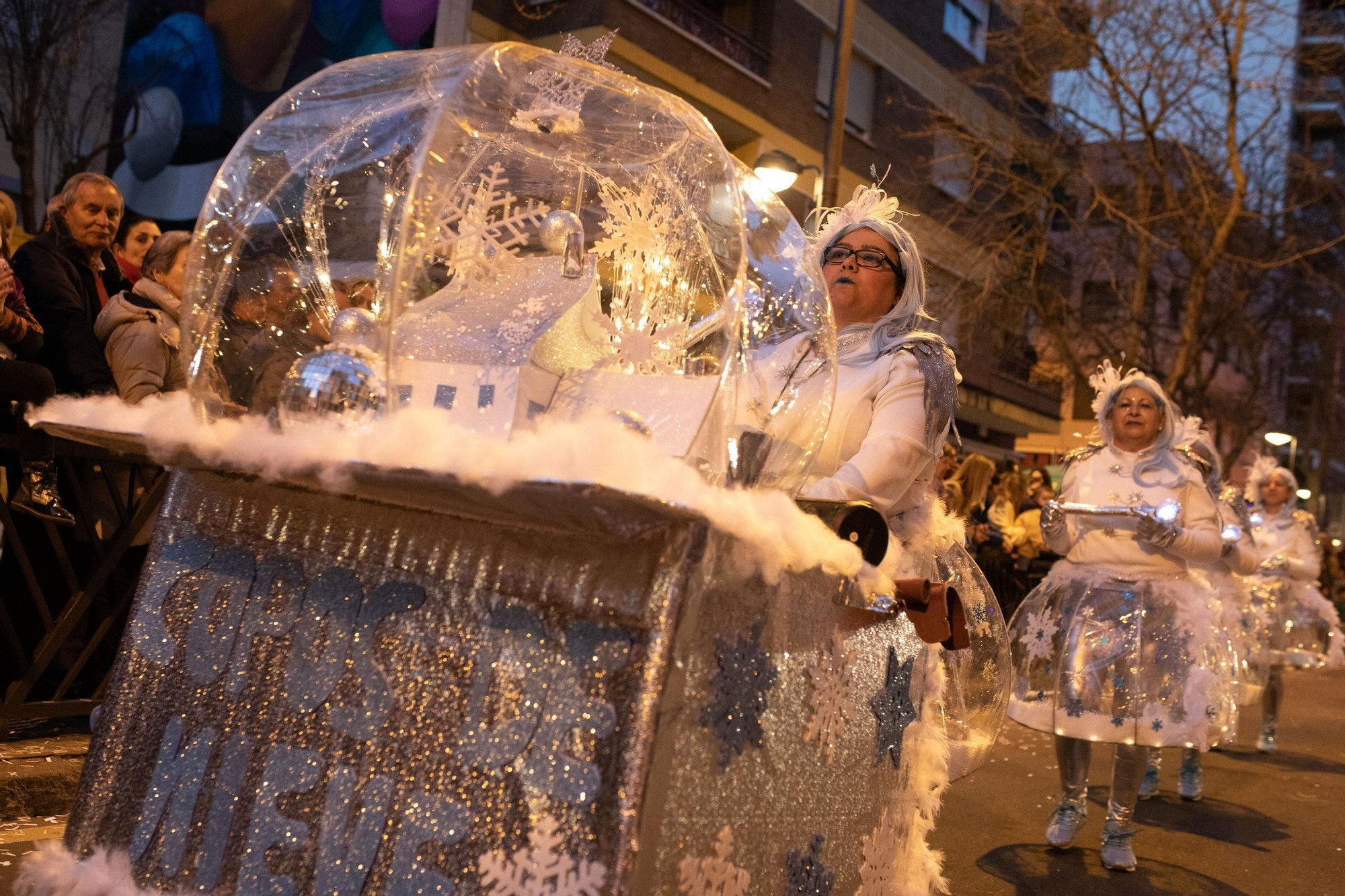 GALERÍA | Zamora se llena de color en el desfile de Carnaval