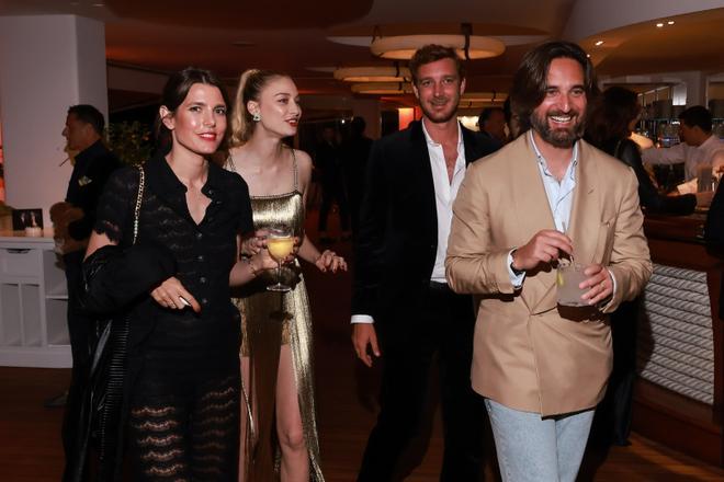 Carlota Casiraghi, Beatrice Borromeo, Pierre Casiraghi y Dimitri Rassam en Cannes