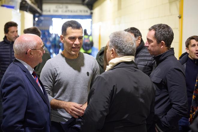 Joan Laporta apoya a Rafa Márquez en la victoria del filial