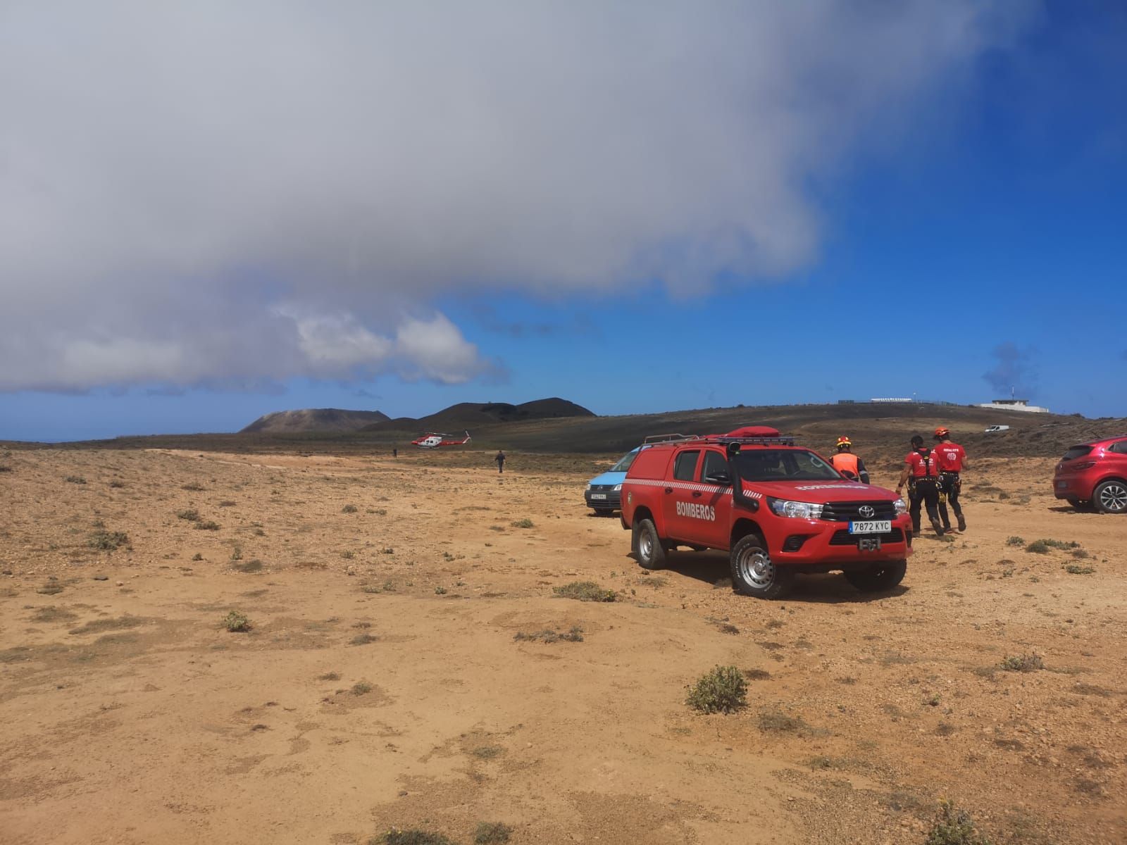 Un hombre muere tras precipitarse con su coche por el Risco de Famara