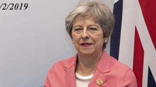 May otorga al Parlamento la capacidad de retrasar el 'brexit'