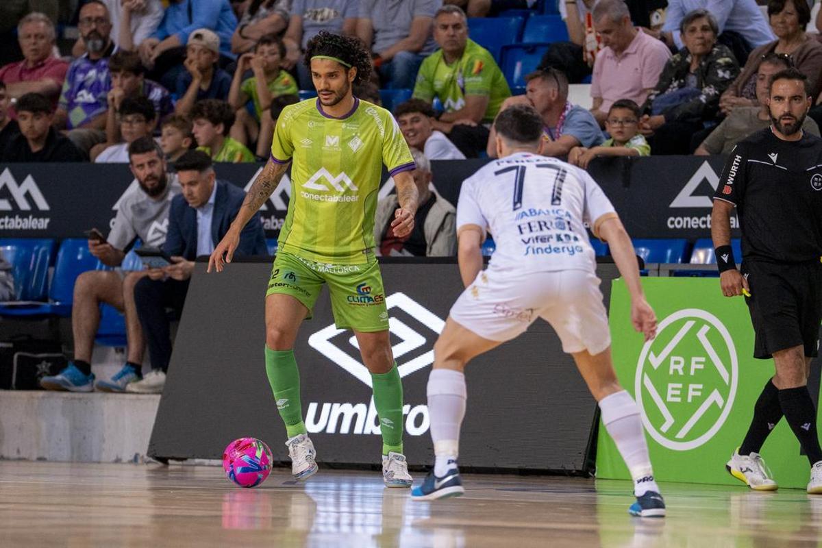 Lucão, durante el partido ante el O Parrulo.