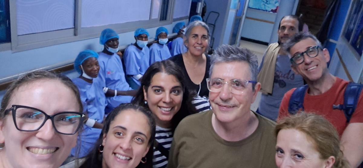 Fotogalería | Las imágenes de la labor de dos cirujanos del hospital de Plasencia en Uganda Fotogalería | Las imágenes de la labor de dos cirujanos del hospital de Plasencia en Uganda