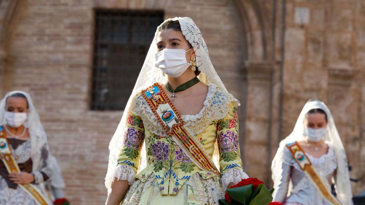 Búscate en el segundo día de Ofrenda por las calles del Mar y Avellanas entre las 9:00 y 10:00 horas