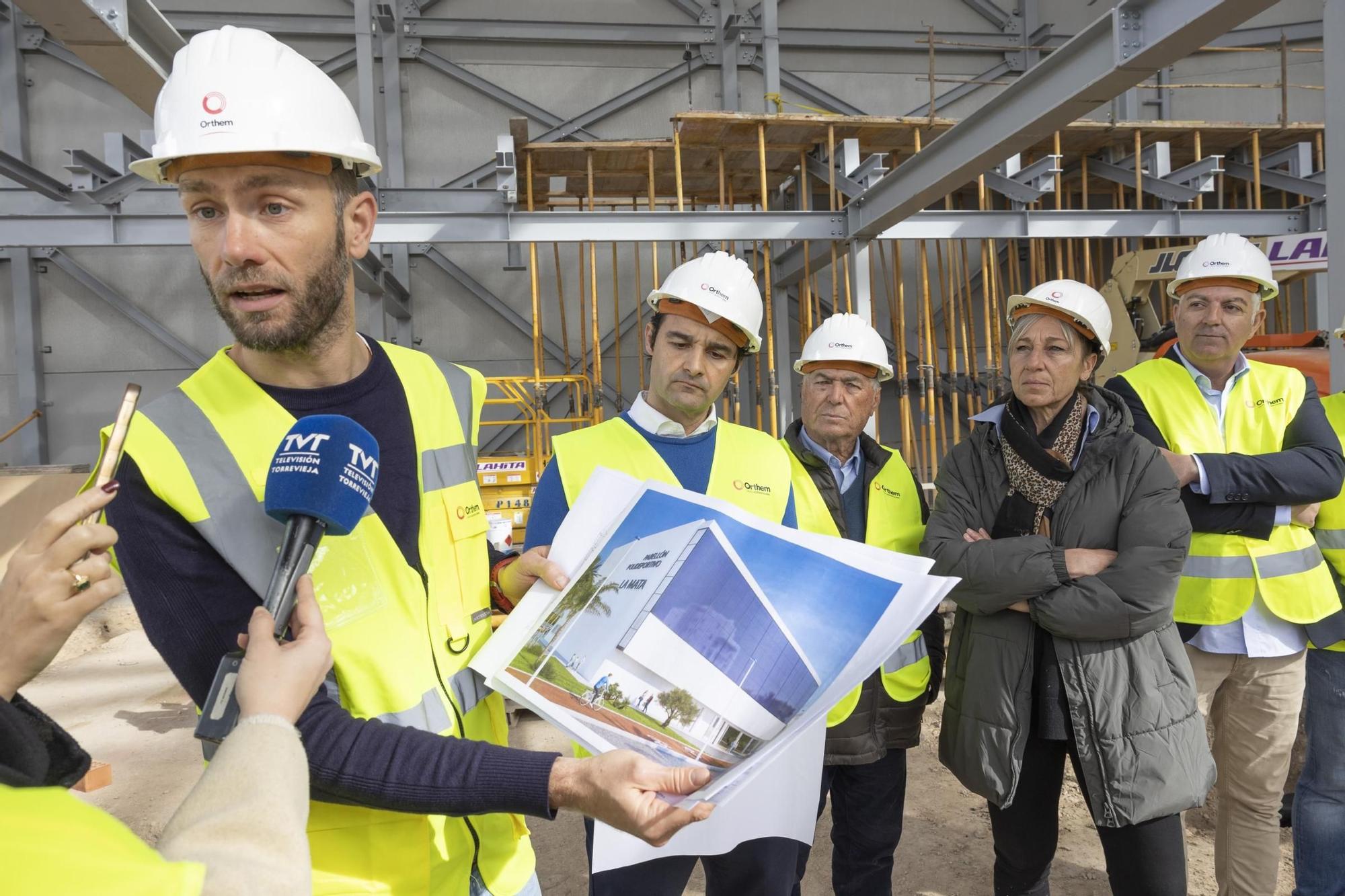 Visita a las obras del pabellón polideportivo de La Mata