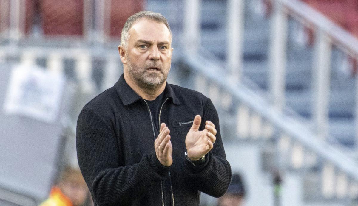 Flick no toca la idea, però altera les jerarquies del Barça