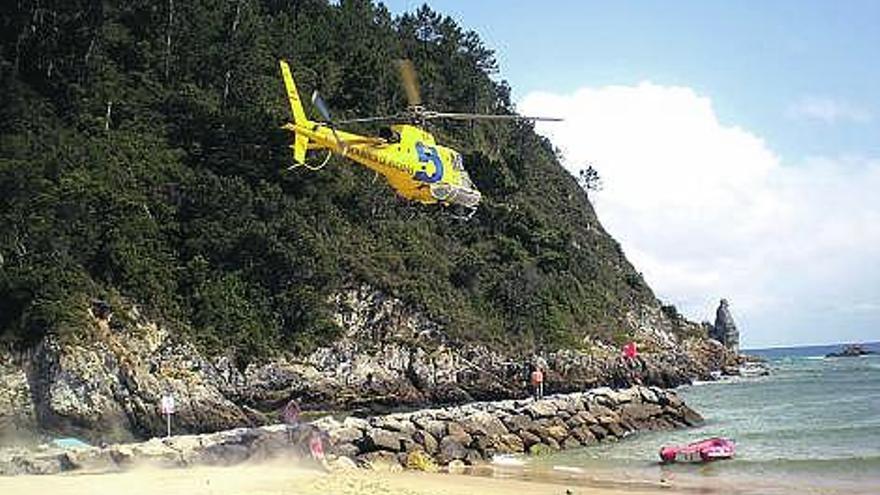 Las playas de La Franca, La Isla, La Griega y Lastres, escenarios de simulacros de salvamento y socorrismo