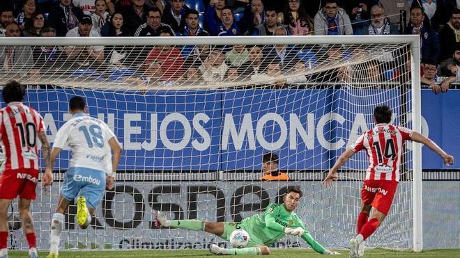 El uno a uno del Real Zaragoza. Adrián y la indignidad absoluta
