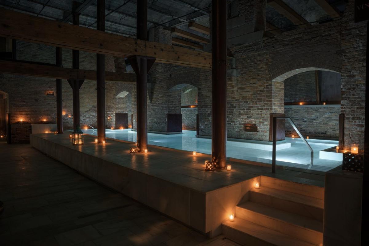 Imagen de AIRE Ancient Baths Chicago, referente internacional del modelo de baños urbanos que llegará a Canalejas.