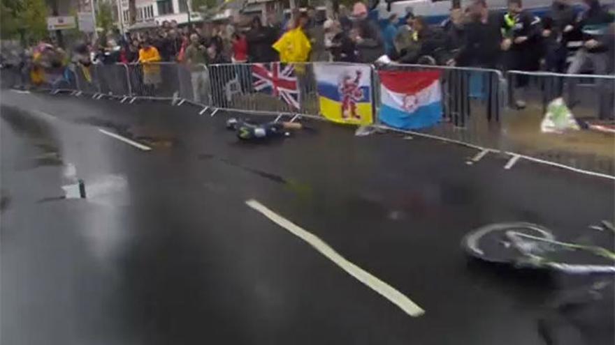 Tour de Francia 2017: Así ha sido la espeluznante caída de Valverde