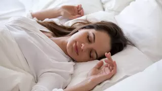 Sara Marín, médico, revela las claves para dormir mejor: "El cuerpo necesita..."