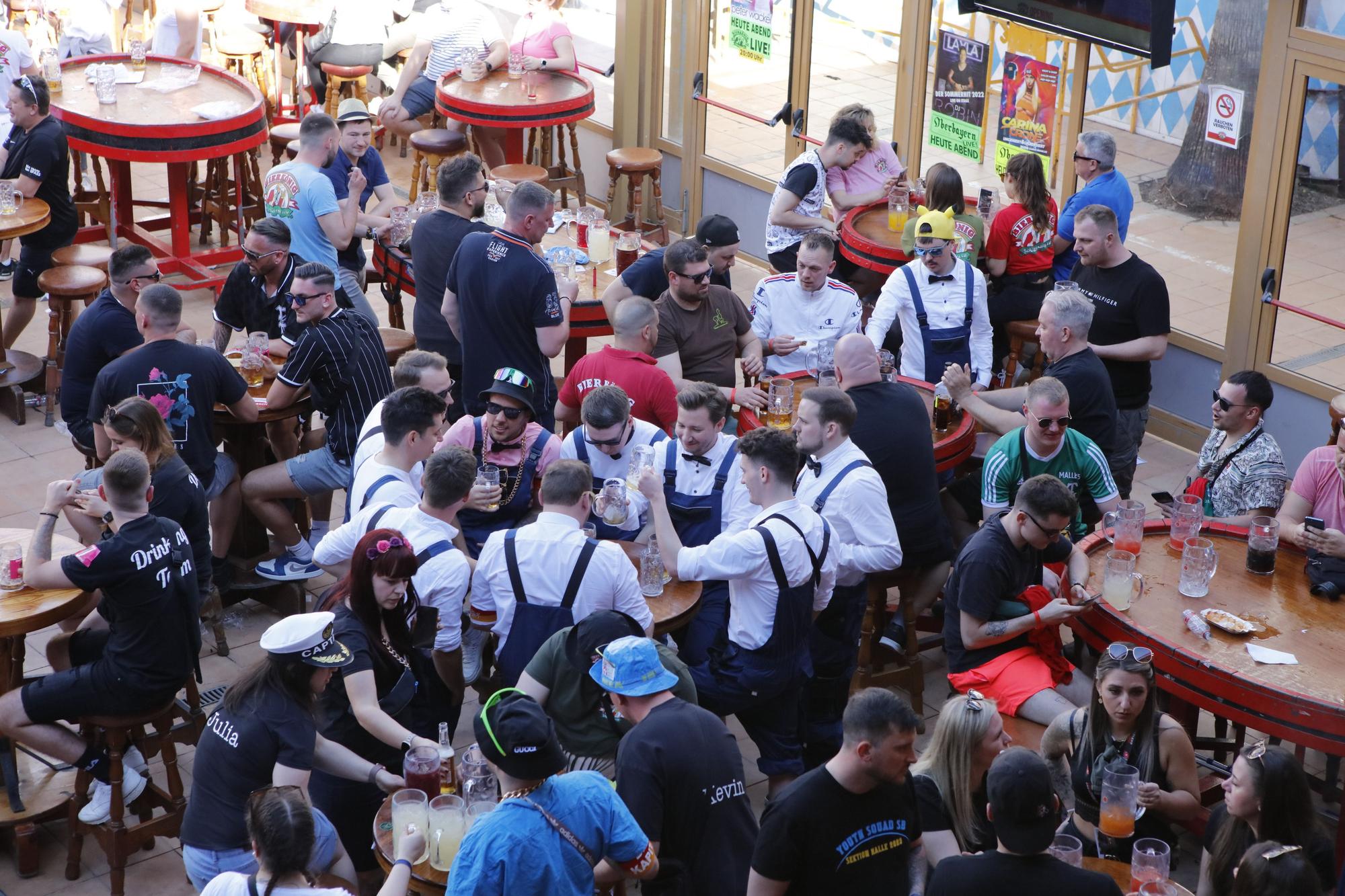 Erster Tag vom Bierkönig-Opening 2023 auf Mallorca: Peter Wackel und ganz viel Party