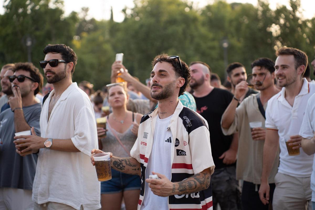 ¿Estuviste en el concierto de La Plazuela en Icónica Santalucía Sevilla Fest? ¡Búscate en nuestra fotogalería!