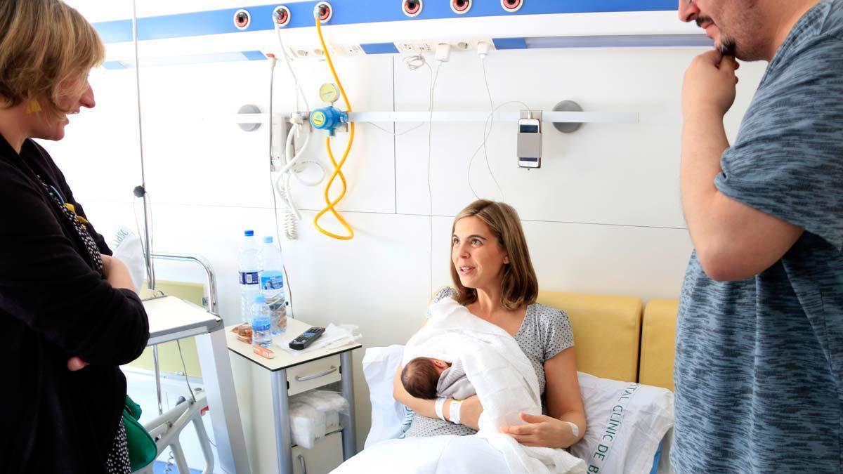 Presentación del nuevo protocolo de atención y acompañamiento al nacimiento en el Hospital Clínic de Barcelona