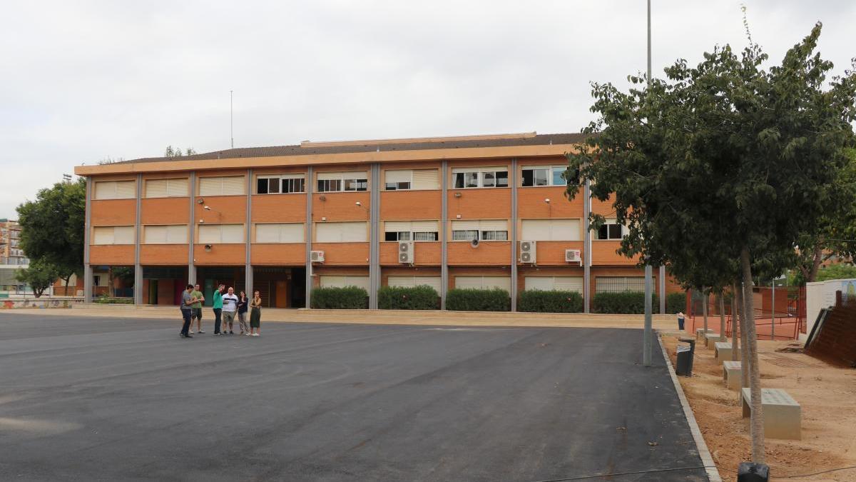 Torrent adecúa las instalaciones de climatización en los colegios