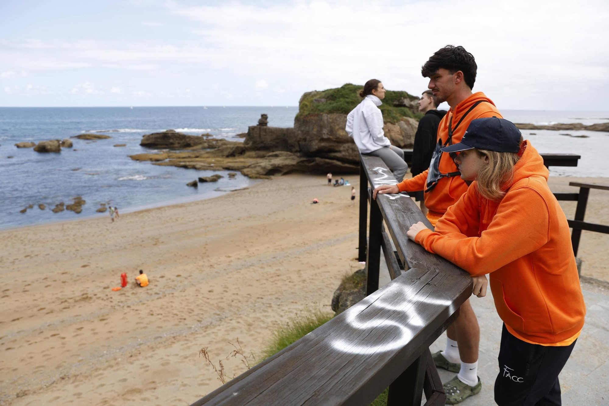 Las playas rurales de Gijón estrenan salvamento (en imágenes)