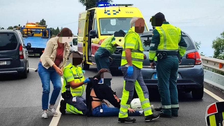 Dos heridos en la colisión de una moto y un coche en Teror