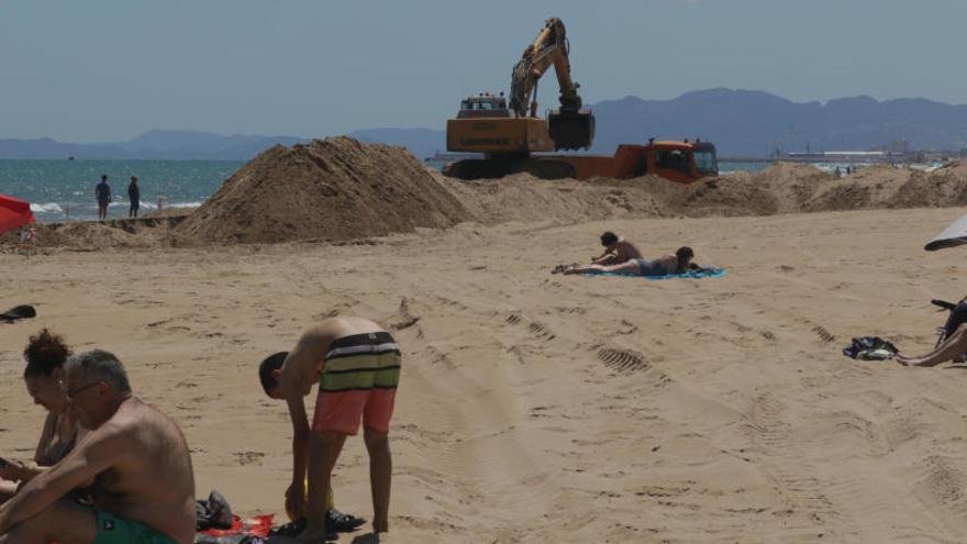 Costas sacará arena de la playa de Xeraco durante todo mayo