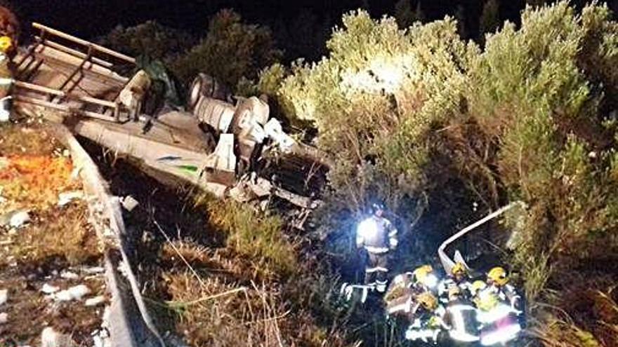 L&#039;accident de matinada a l&#039;autopista entre un cotxe i un camió.