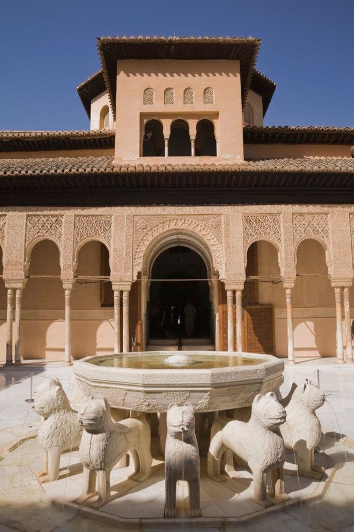 Leones de mármol en Granada