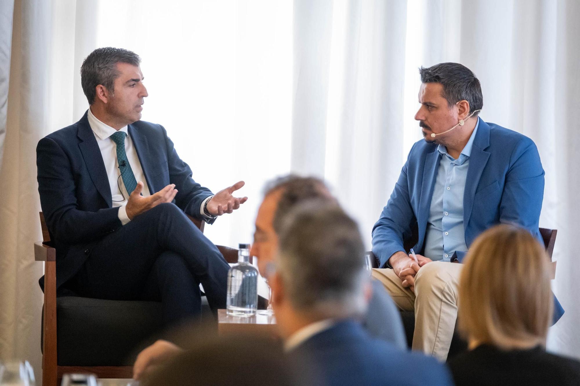 Foro con Manuel Domínguez