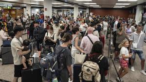 Aena licita la reforma de la T2 de l’aeroport del Prat per 65 milions