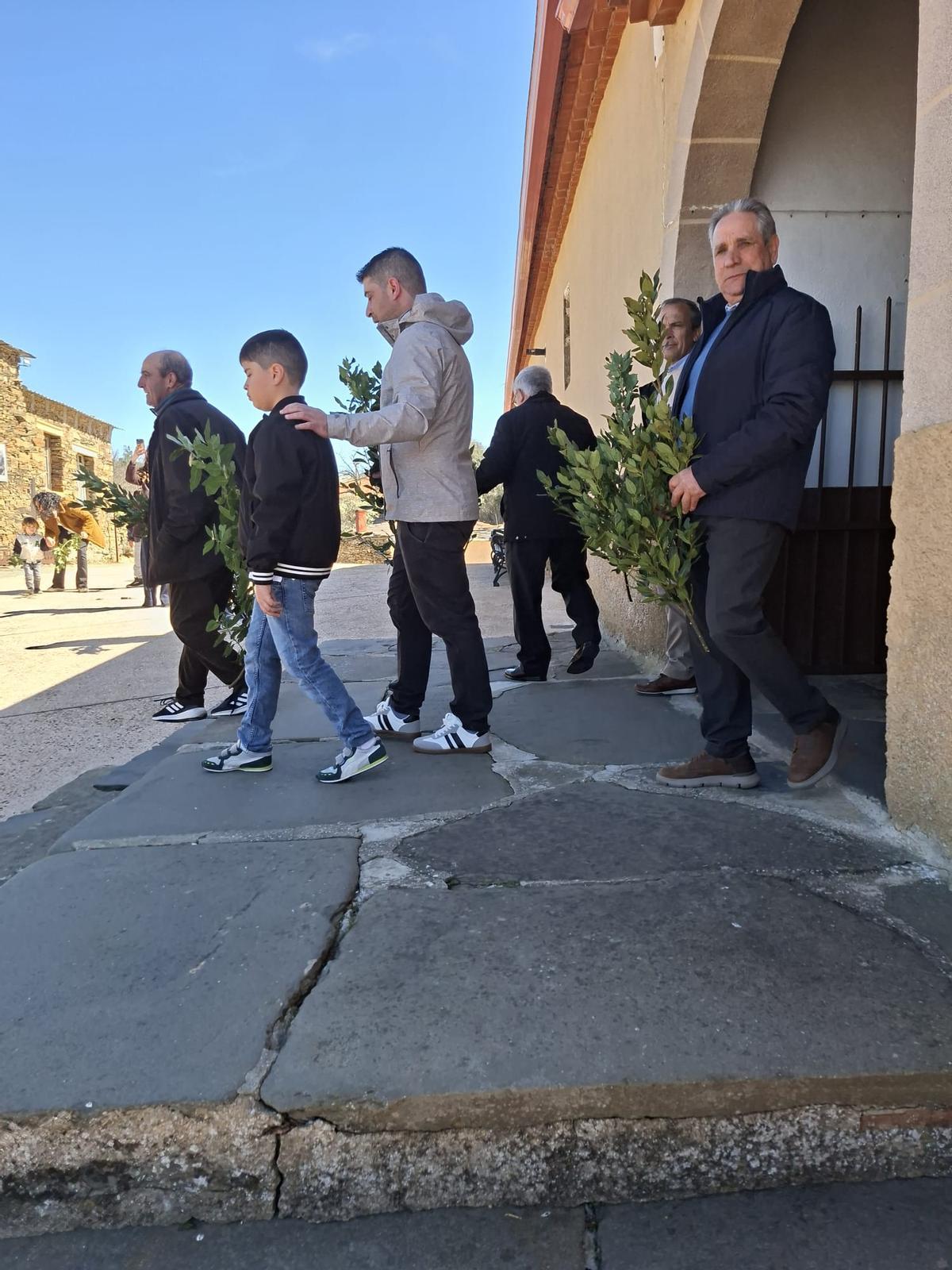 Bercianos da inicio a la "Pasión de un Pueblo" con la bendición de palmas