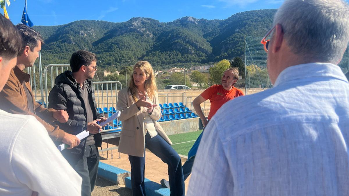 El Ajuntament d’Andratx renovará el césped del campo de fútbol municipal “Sa Plana” con una inversión de 368.732 euros El Ajuntament d’Andratx renovará el césped del campo de fútbol municipal “Sa Plana” con una inversión de 368.732 euros