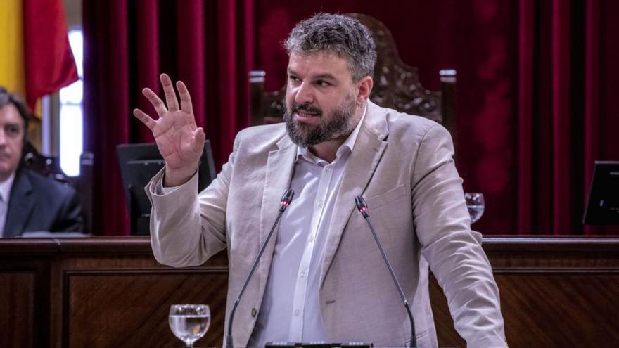 Més acusa a los ‘populares’ de llevar a cabo 	una «cruzada» contra el catalán