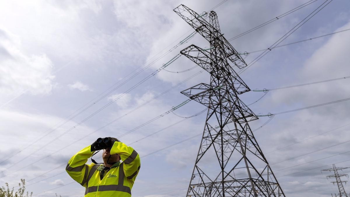 Iberdrola cierra la compra de ENW y se consolida como un gigante en redes eléctricas de Reino Unido.