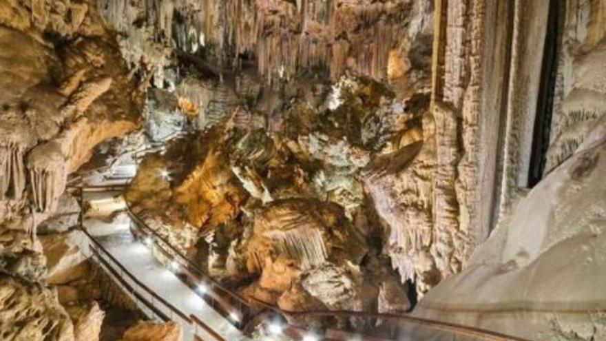 La Cueva de Nerja será nombrada Embajador Turístico 2022