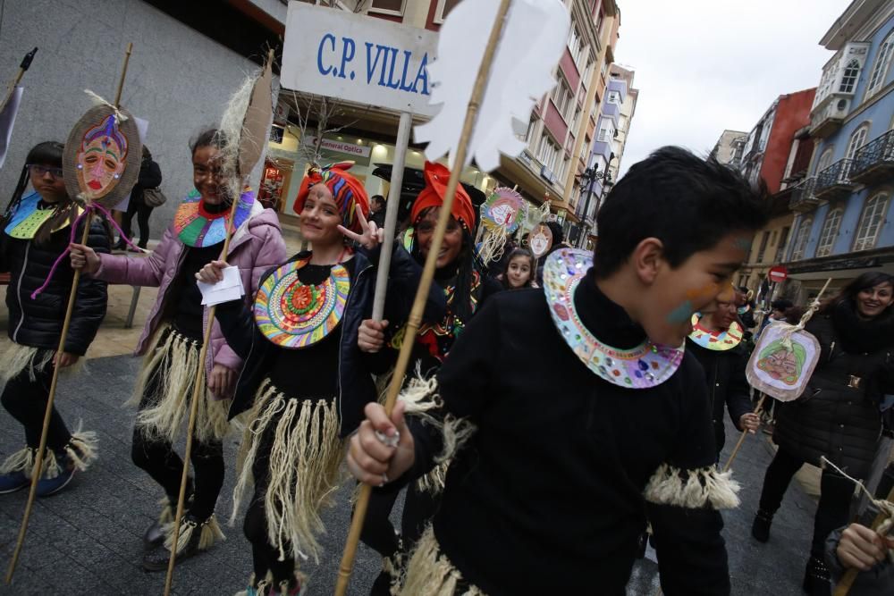 Tradicional desfile de los Escolinos Antroxaos.