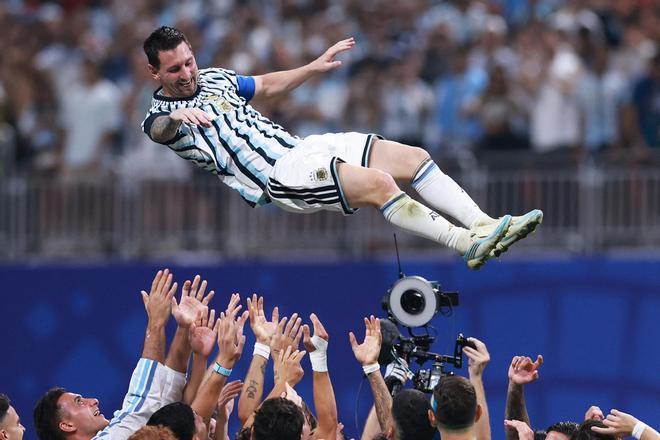 Leo Messi, de los 13 a los 39 años, de los conguitos a las bañeras de hielo