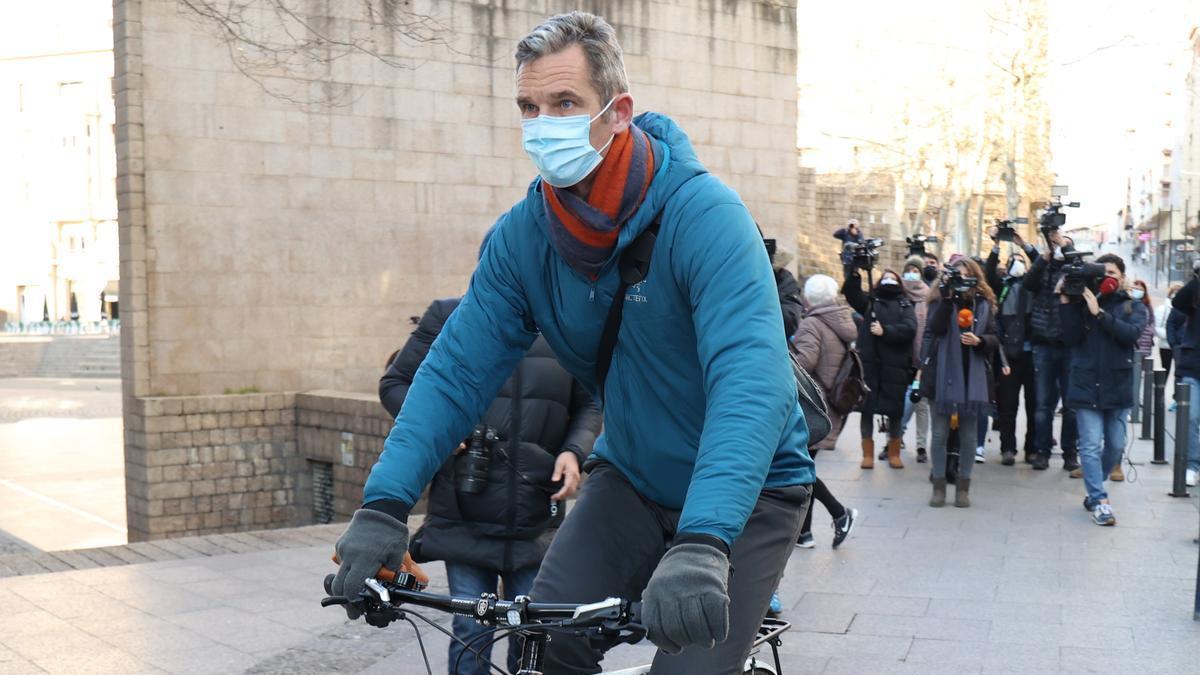 Iñaki Urdangarín en bicicleta.