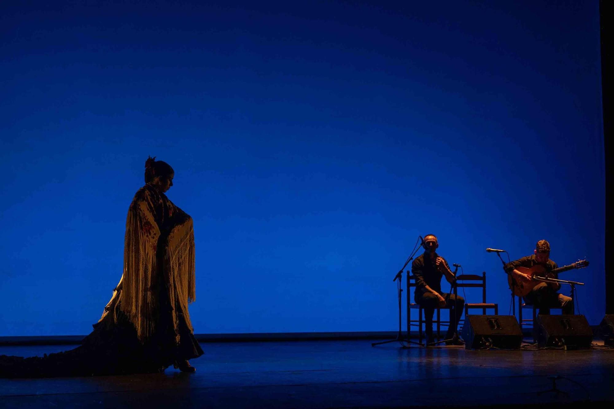 Manuel Escribano pronuncia el pregón de apertura de la Feria de Hogueras en el Teatro Principal de Alicante