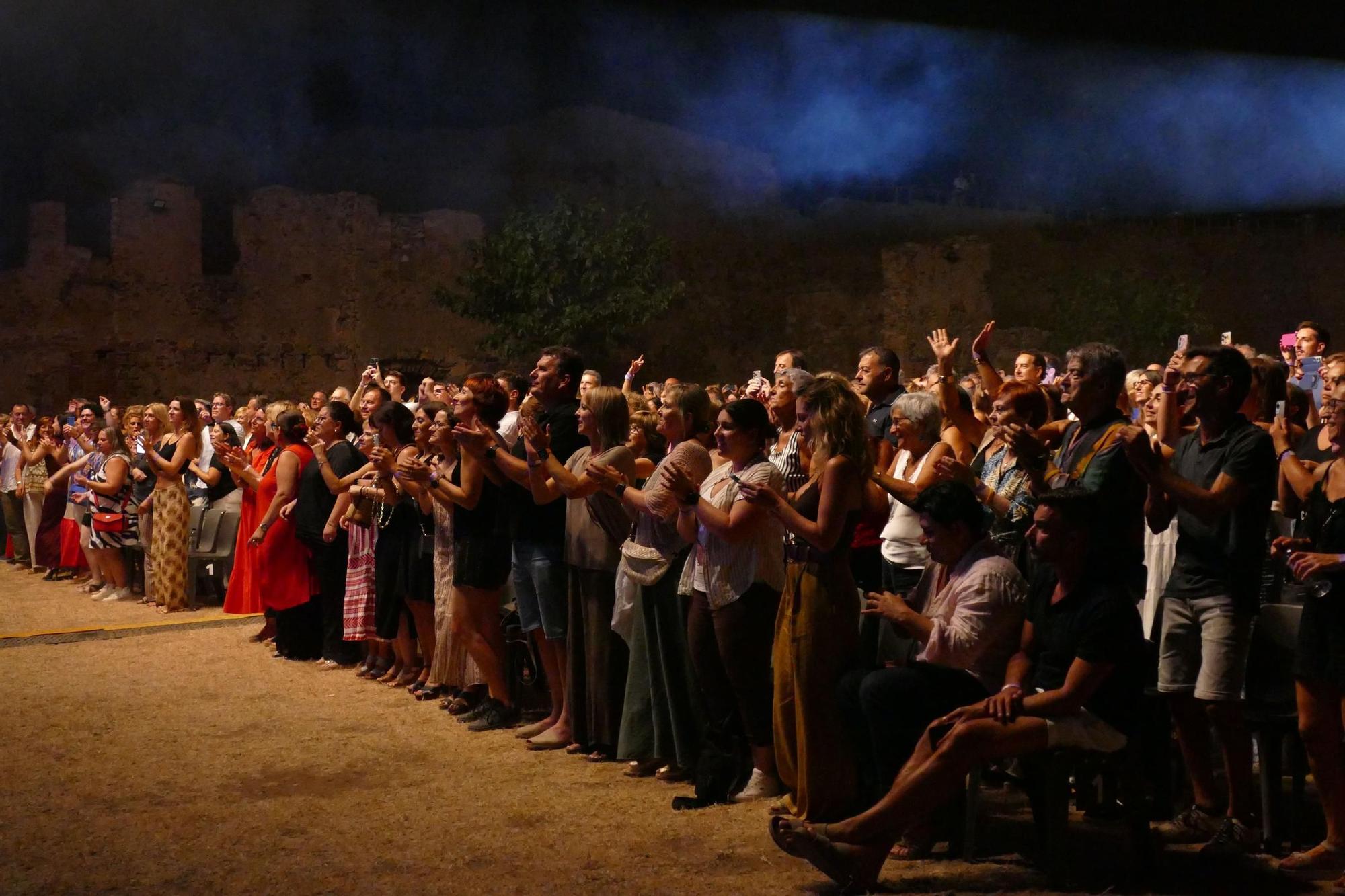 Roses es rendeix davant Rosario Flores a Sons del Món