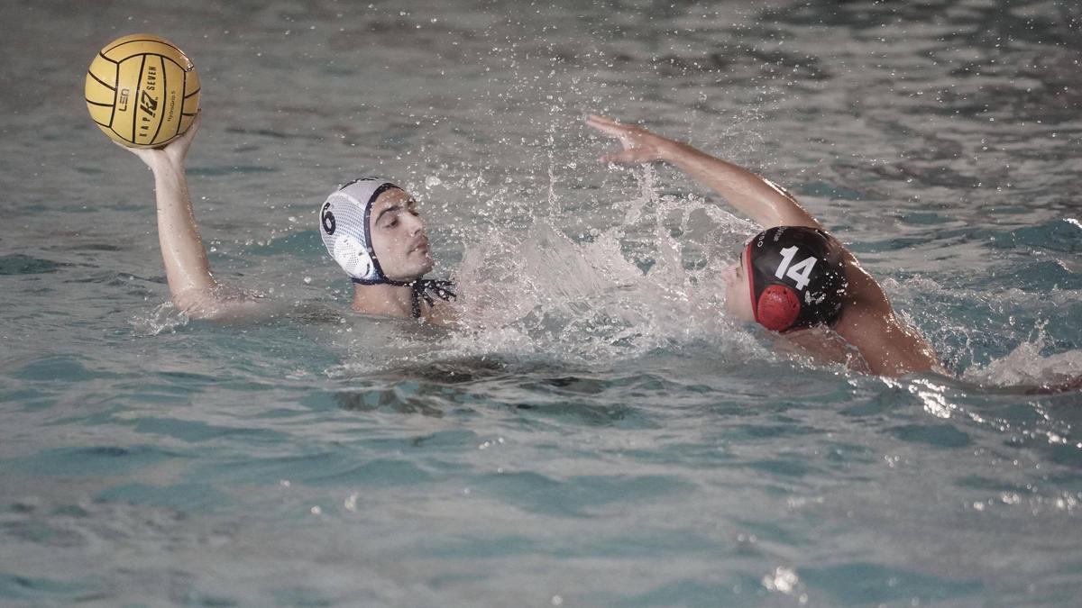 David Holgado ha fet dos gols, entre ells el penúltim de l'equip