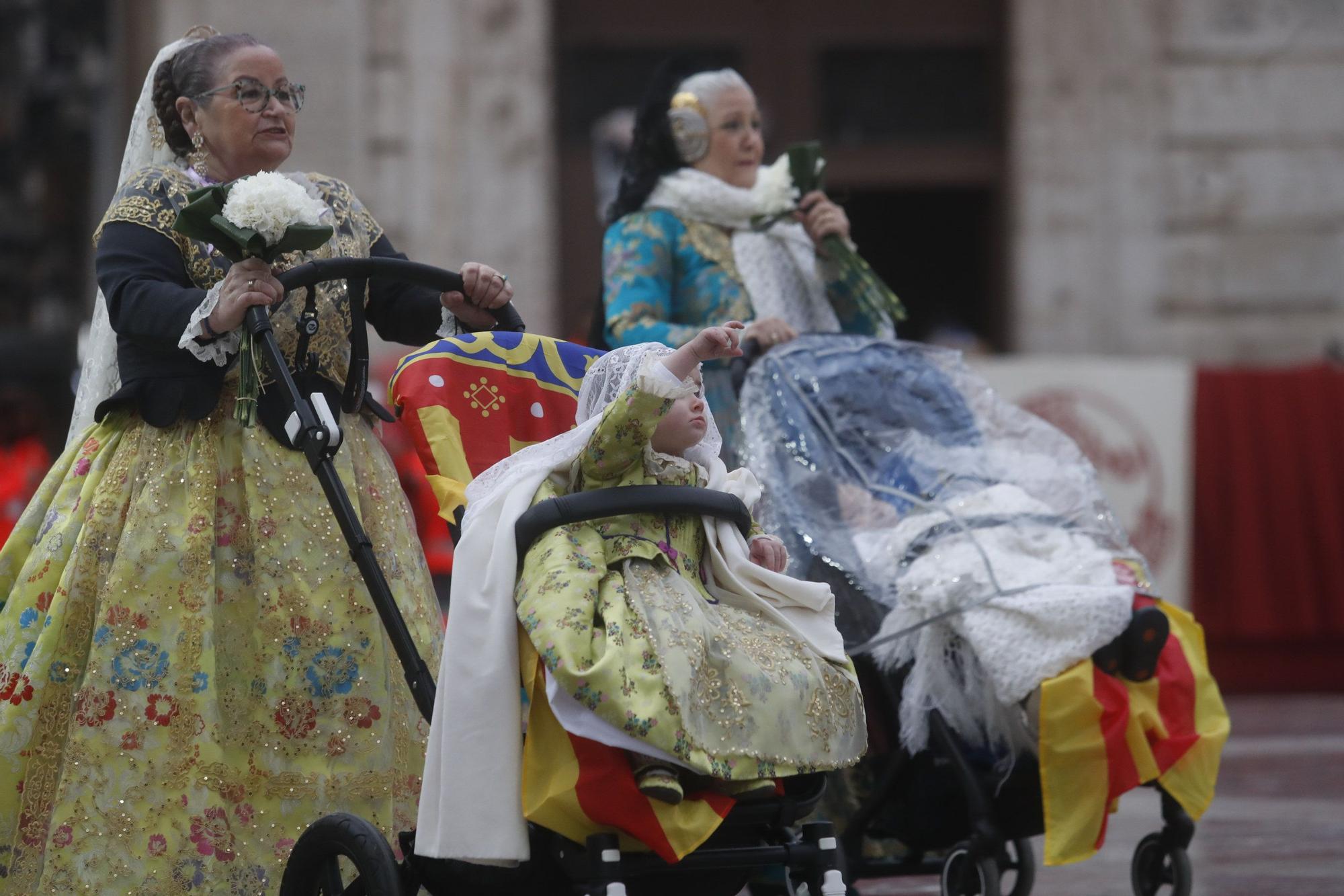 Búscate en el segundo día de ofrenda por la calle de la Paz (entre las 18:00 a las 19:00 horas)