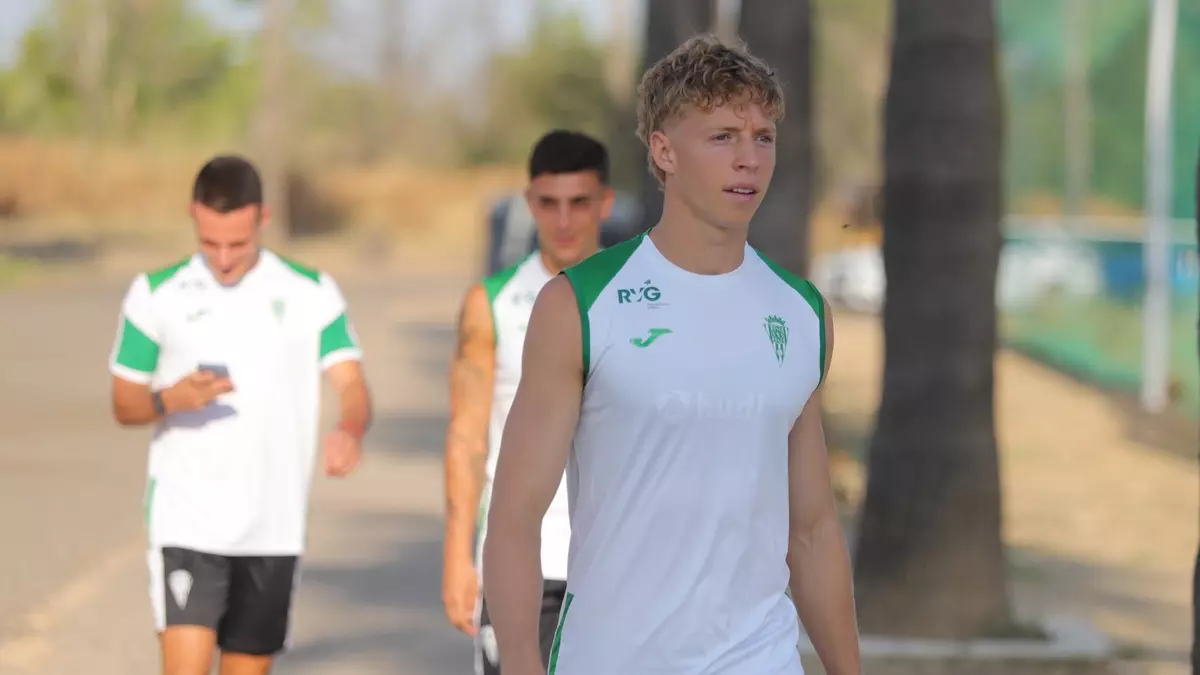 El Córdoba CF cede al extremo George Andrews al histórico CE Europa