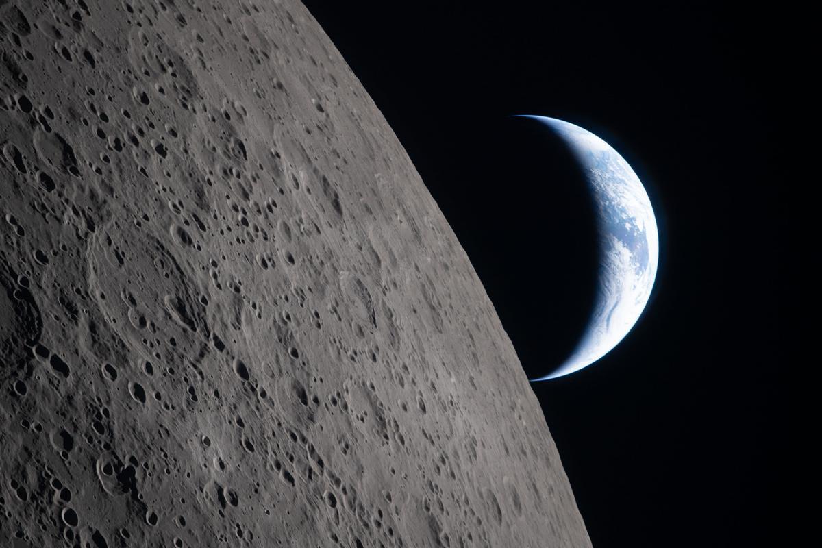 La Tierra vista desde la cara oculta de la Luna