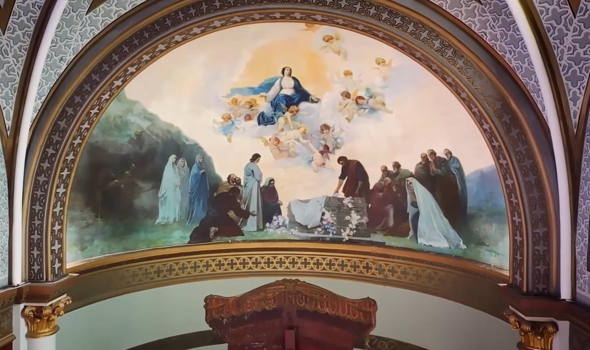 Pinturas realizadas por Julio Romero de Torres en la iglesia de la Asunción de la Virgen de Porcuna