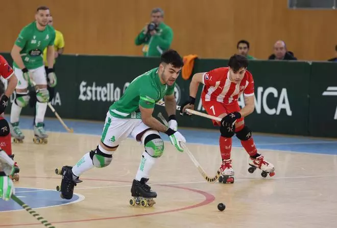 El deporte de A Coruña se tiñe de verde y se solidariza contra el cáncer