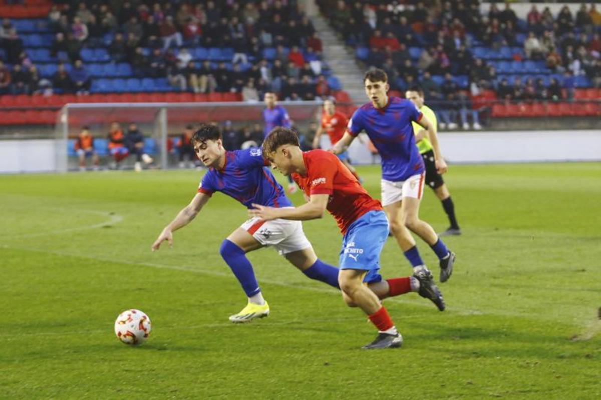 Justino Barbosam durante un partido de la UD Ourense